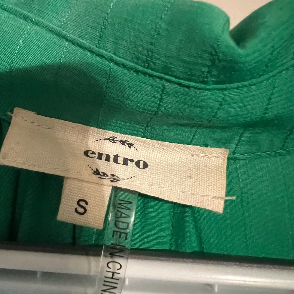 entro Emerald Green Button-Front Mini Dress - Picture 2 of 4